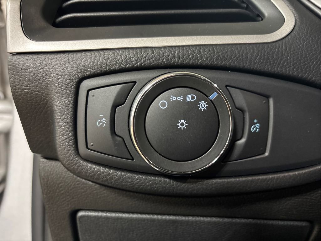 Used 2016 Ford Edge SEL w/ Equipment Group 201A image 25