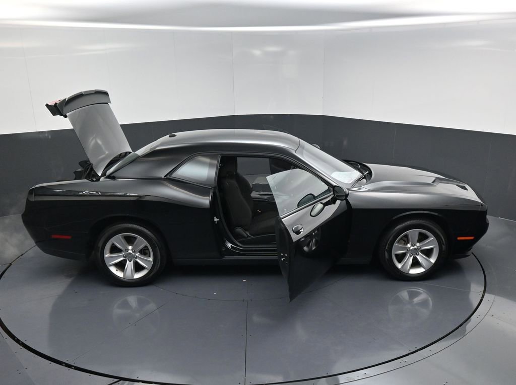 Used 2023 Dodge Challenger SXT image 25