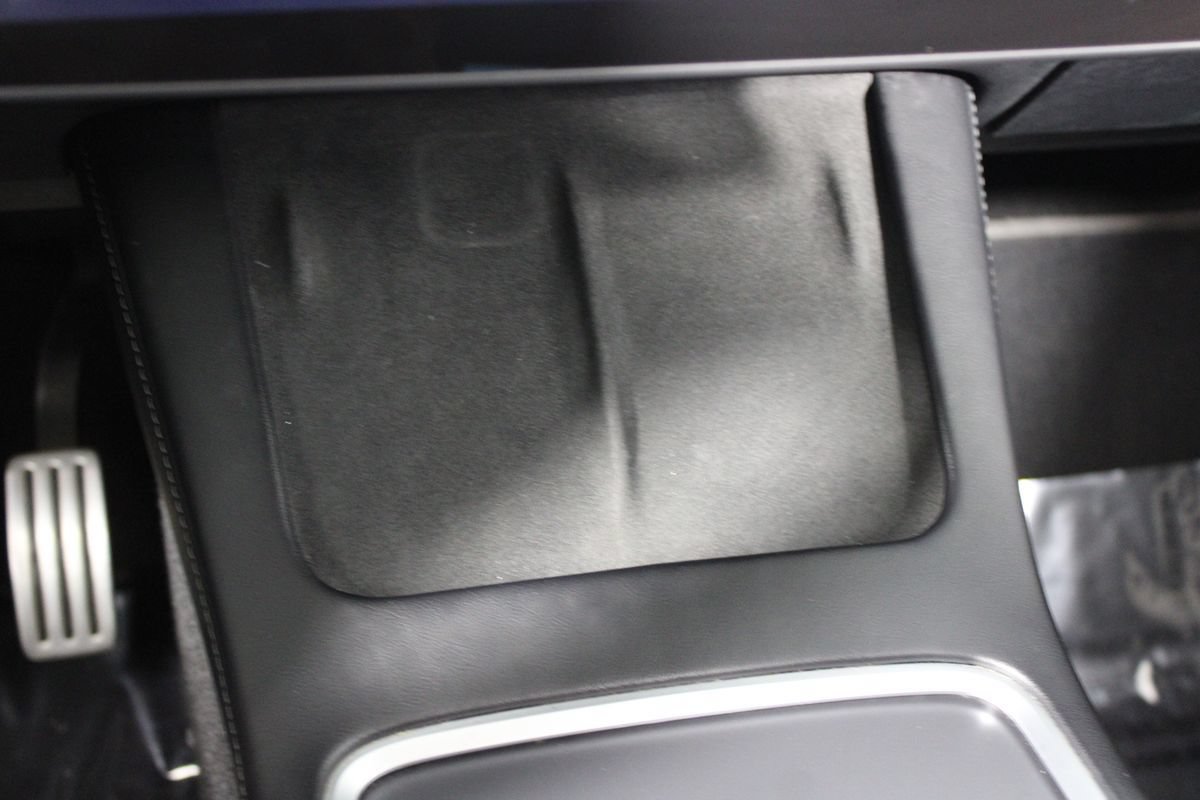 Used 2024 Tesla Model Y Performance AWD/4WD image 20
