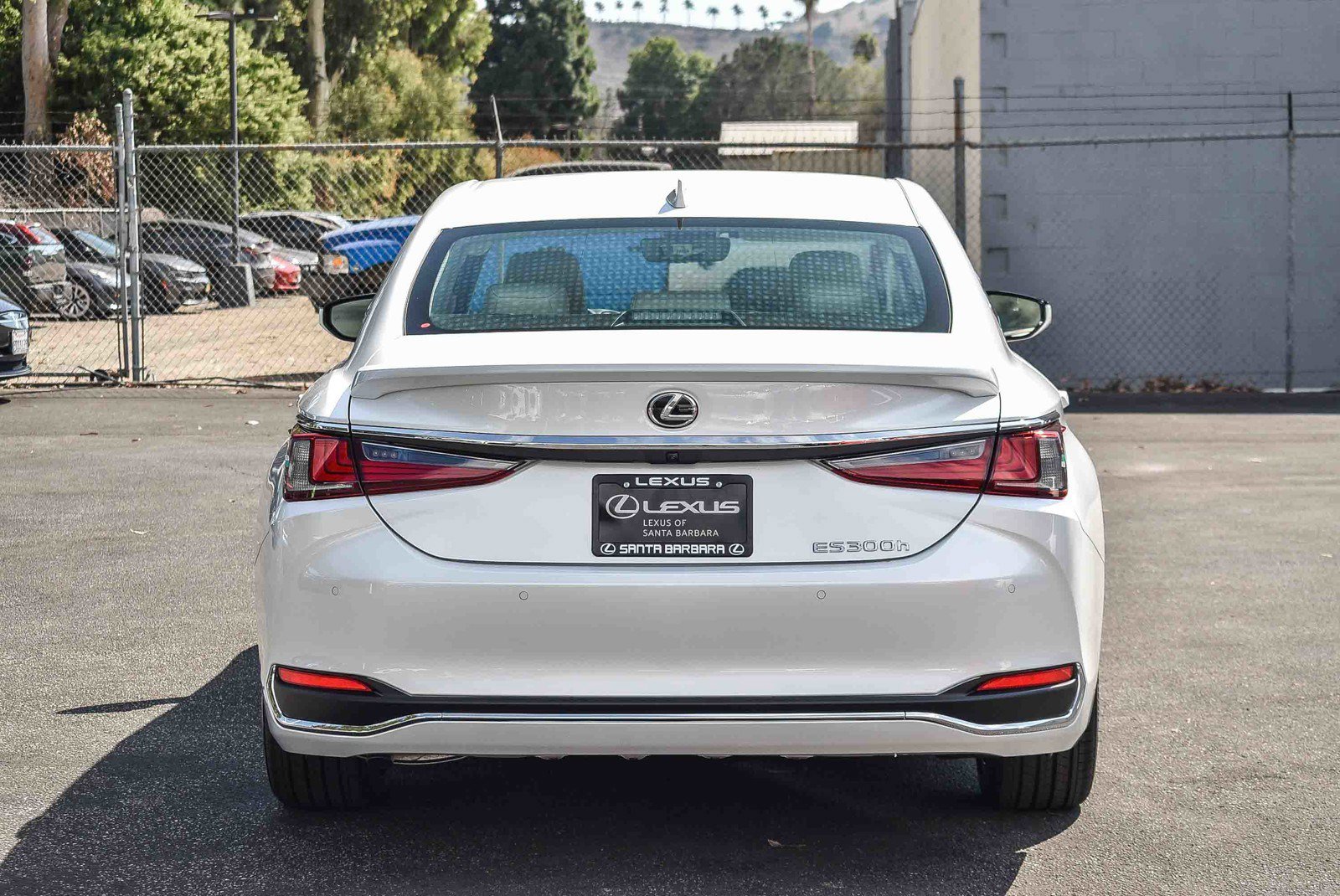 New 2025 Lexus ES 300h w/ Luxury Package image 5