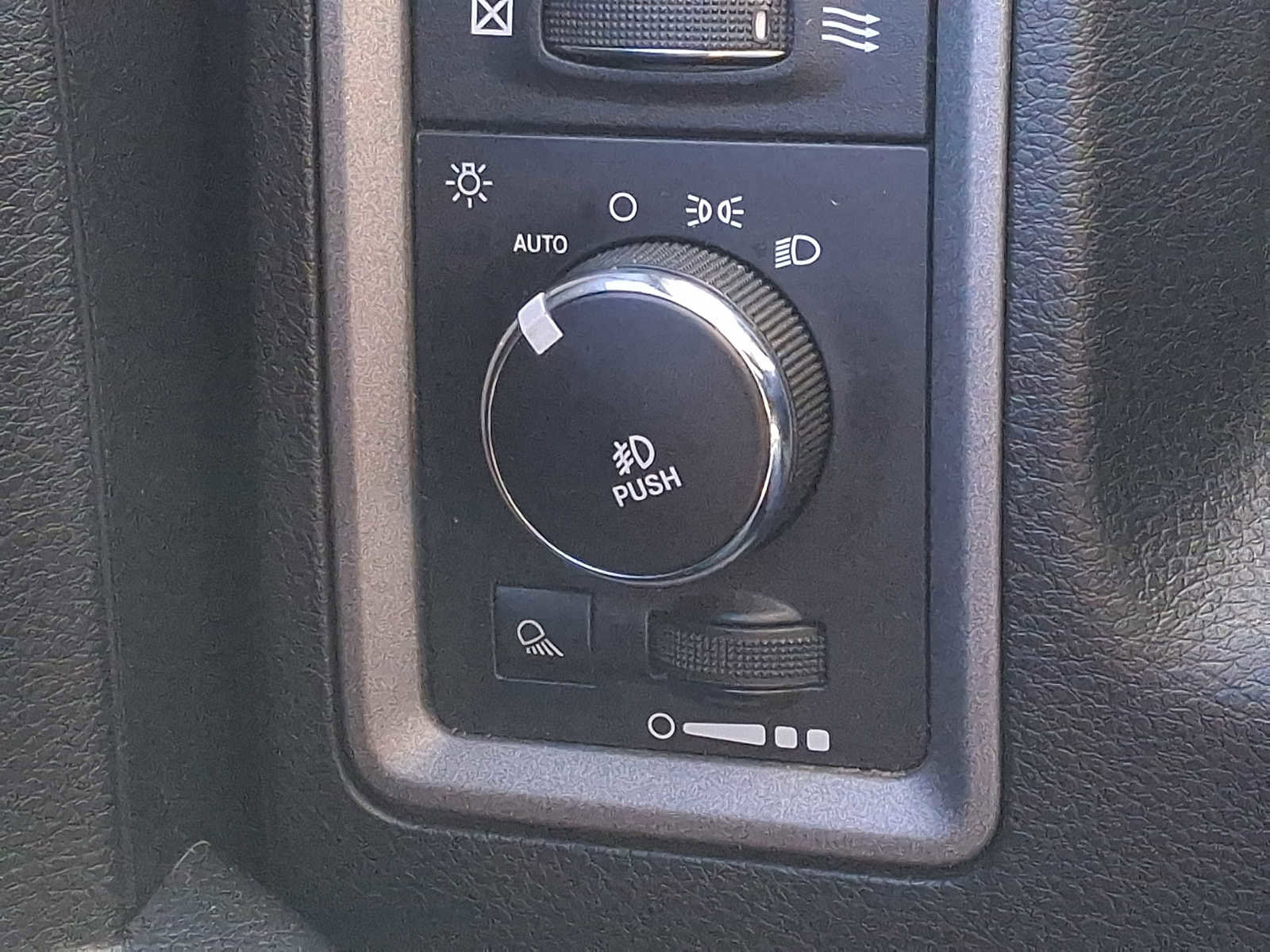 Used 2017 RAM 1500 Express w/ Black Ram 1500 Express Group image 24