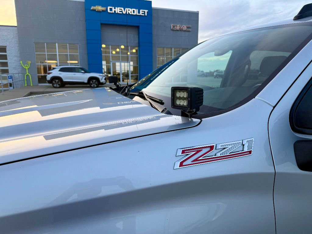 Used 2019 Chevrolet Silverado 1500 LT w/ All-Star Edition image 11