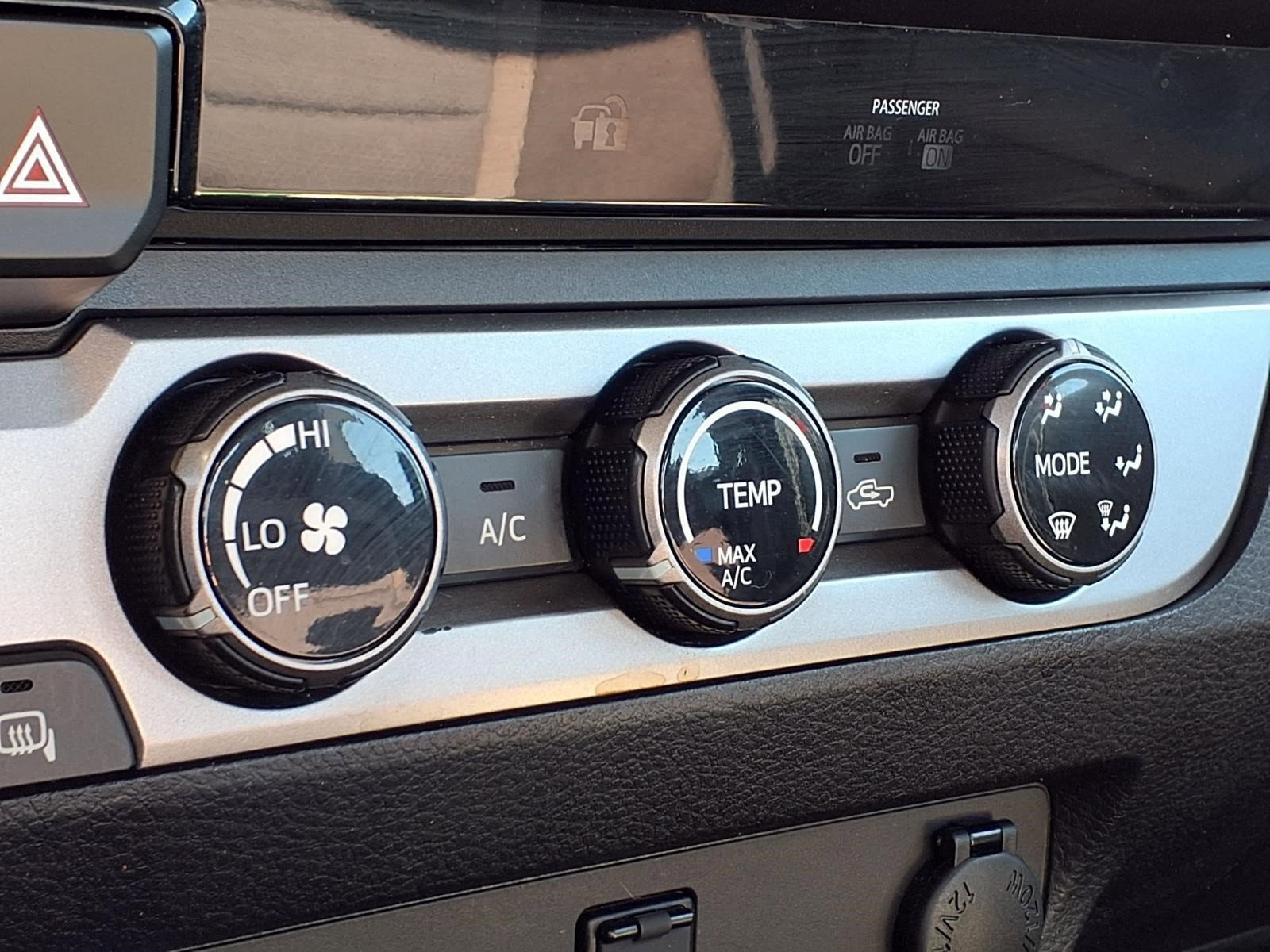 Used 2017 Toyota Tacoma SR image 19