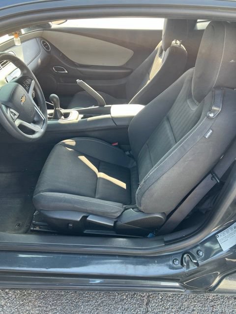 Used 2013 Chevrolet Camaro LS RWD image 3
