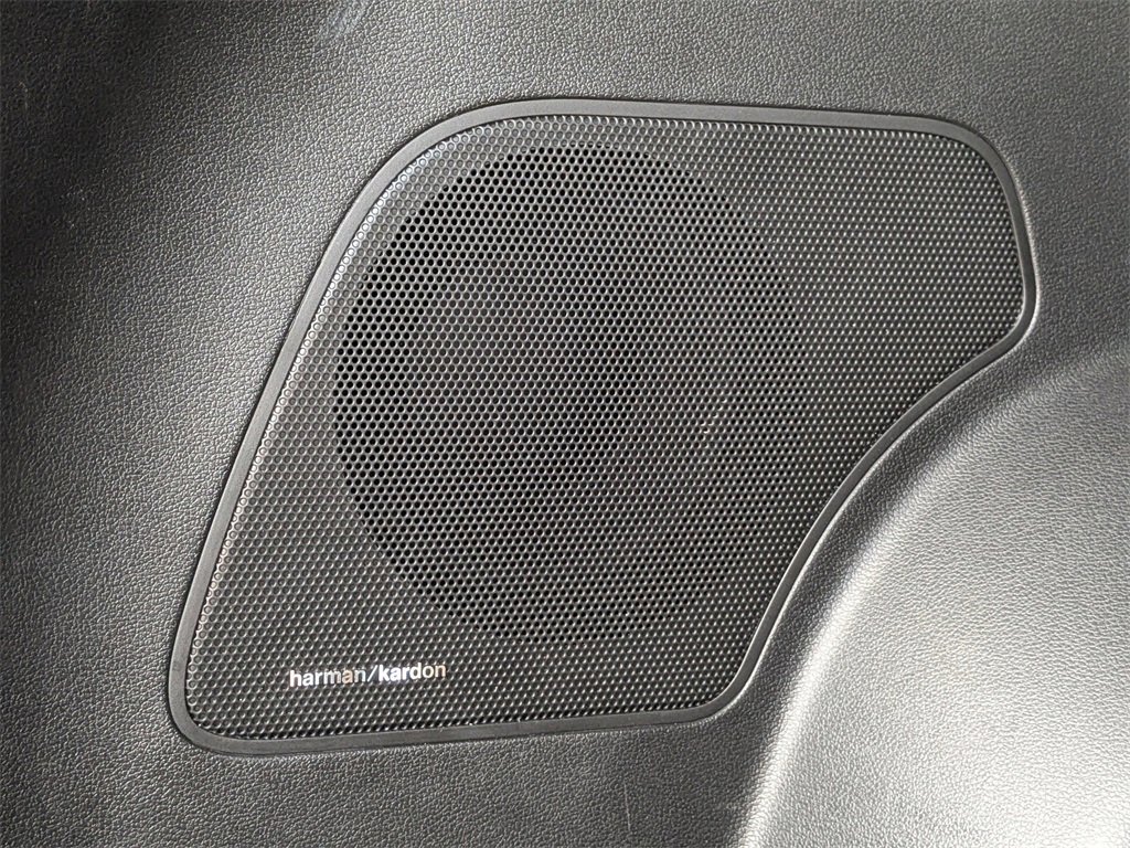 Used 2022 Hyundai Santa Fe Calligraphy image 15