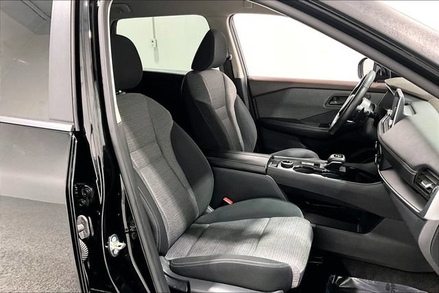 Used 2021 Nissan Rogue S AWD/4WD image 35