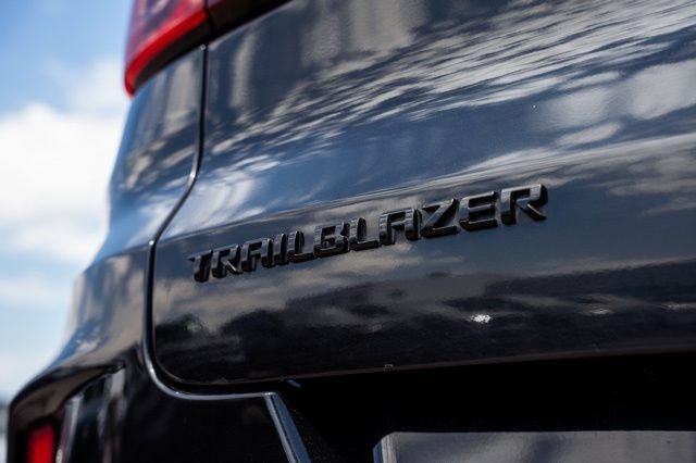 Used 2024 Chevrolet TrailBlazer RS w/ Convenience Package FWD image 10