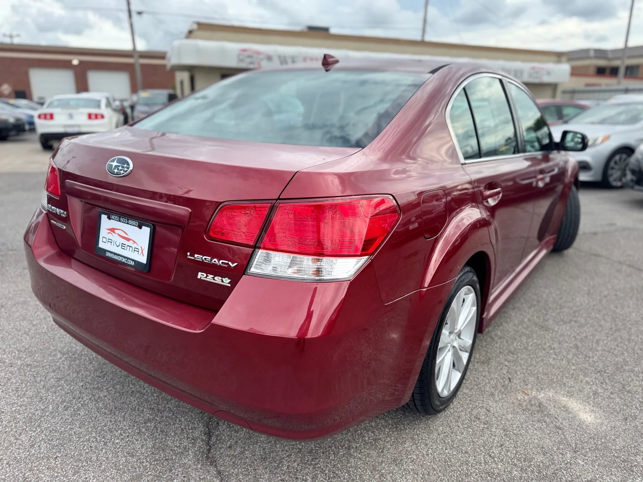 Used 2013 Subaru Legacy 2.5i Limited AWD/4WD image 3