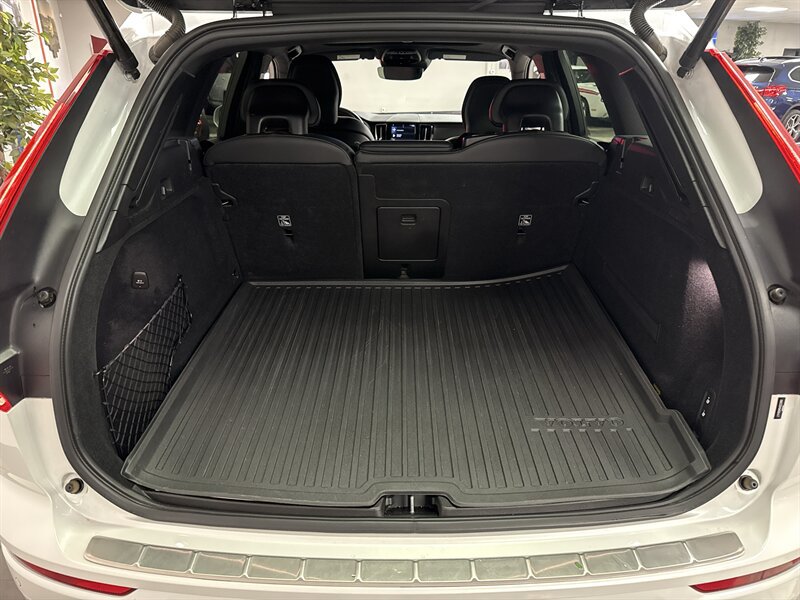 Used 2019 Volvo XC60 T5 R-Design w/ Protection Package Premier FWD image 29