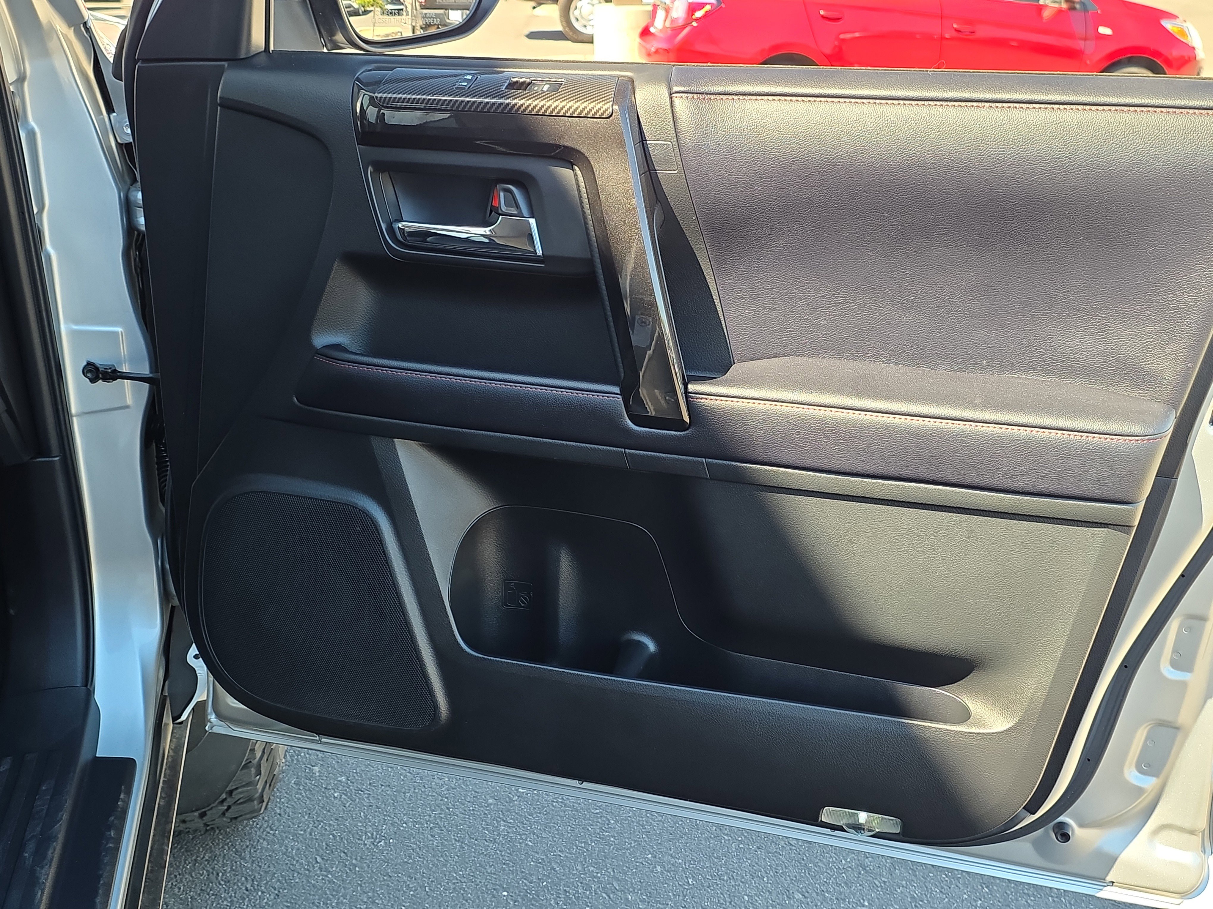 Used 2019 Toyota 4Runner TRD Off-Road image 32