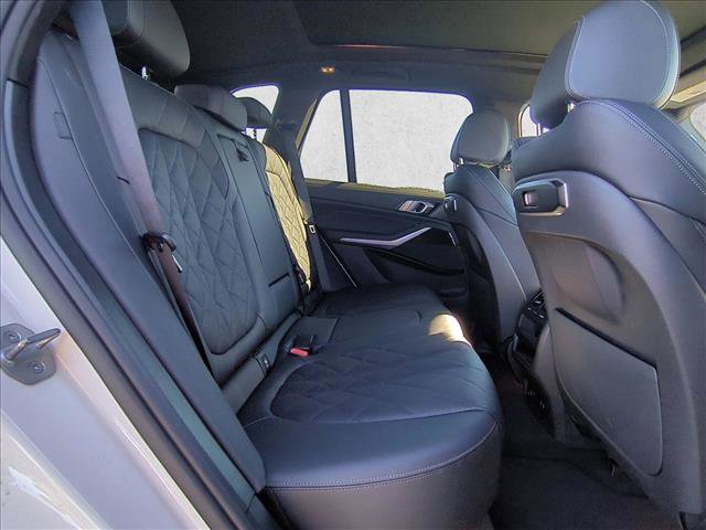 Used 2025 BMW X5 sDrive40i w/ Parking Assistance Package image 20