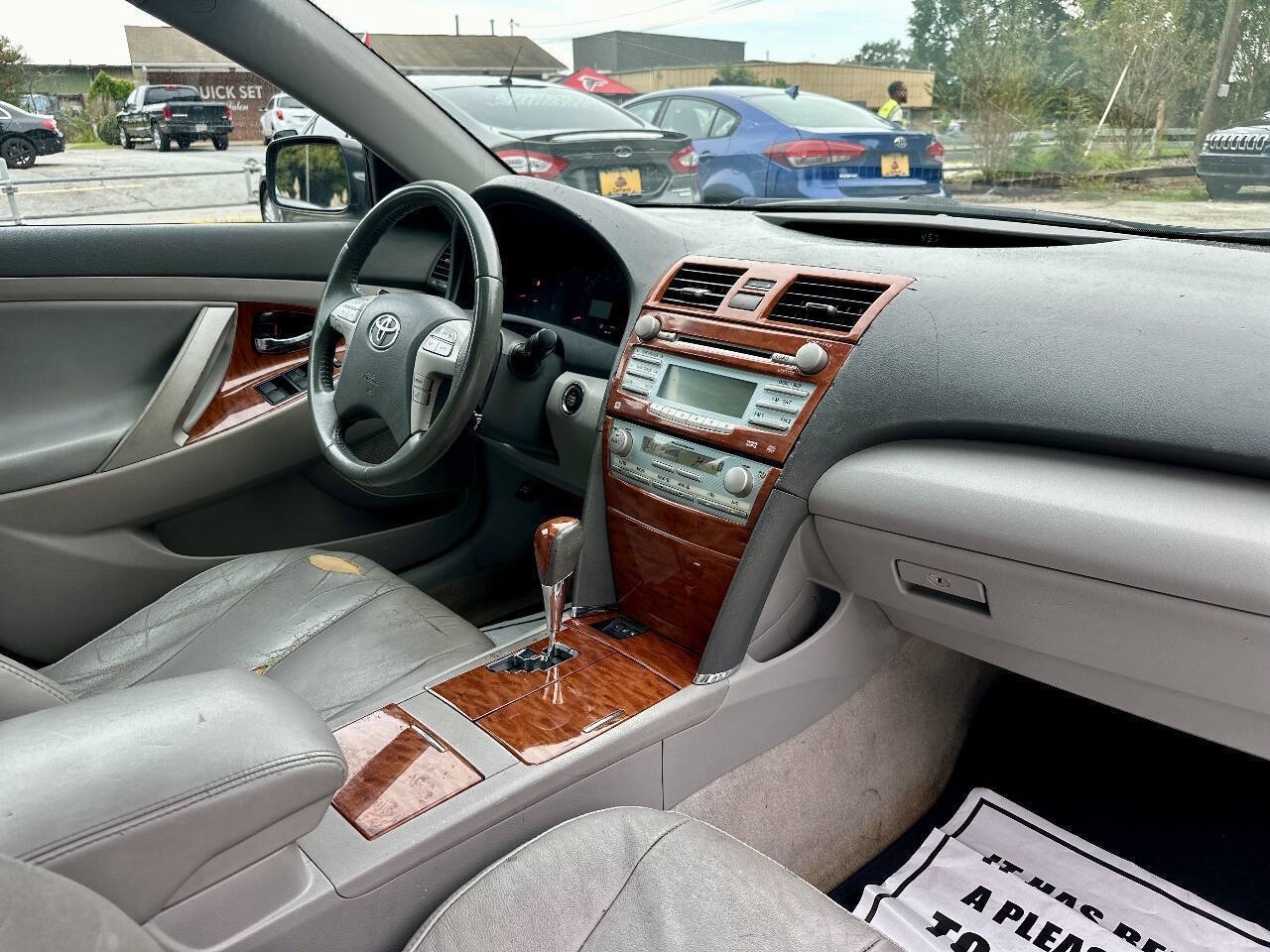 Used 2009 Toyota Camry XLE FWD image 20