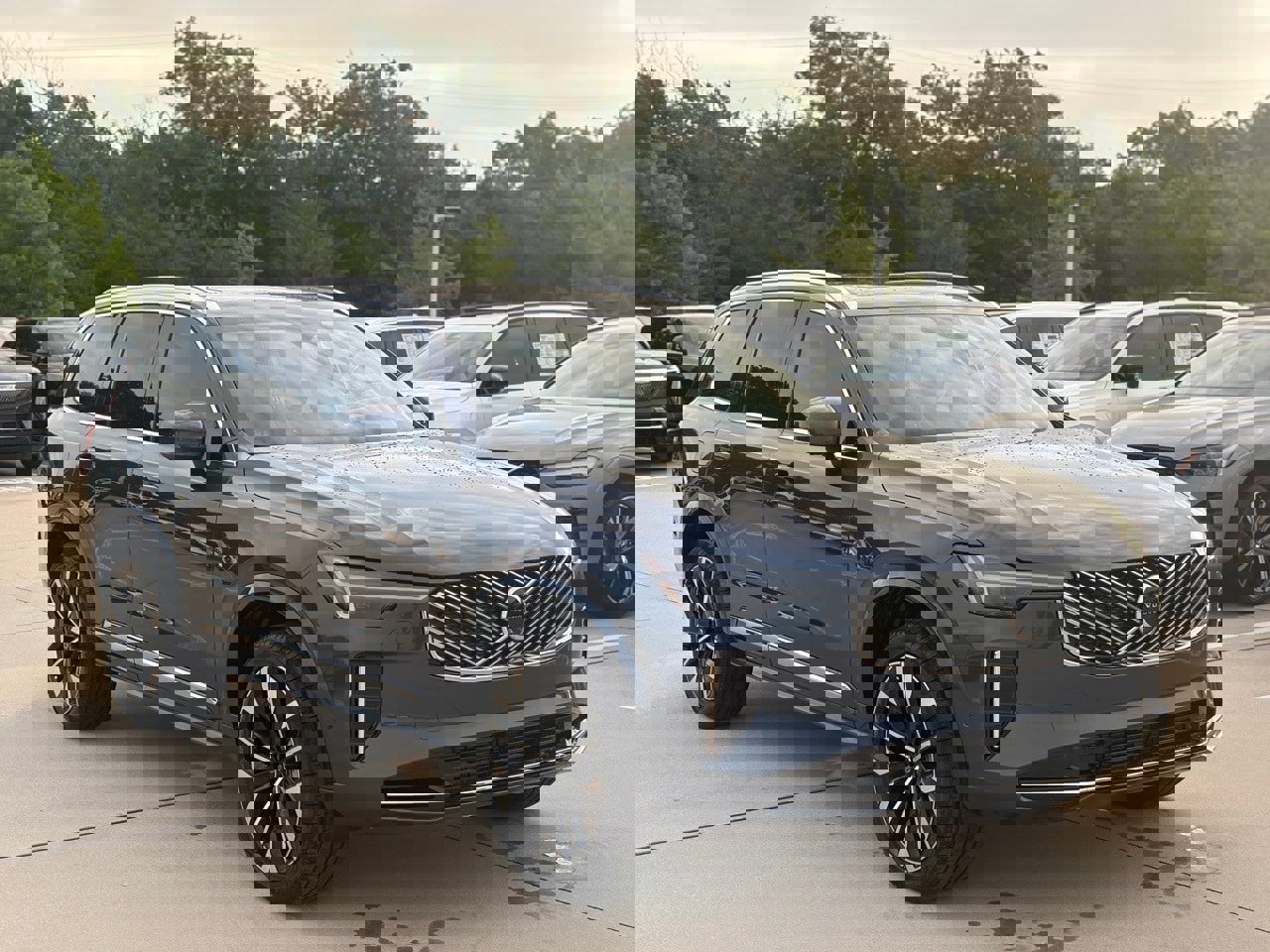 New 2026 Volvo XC90 B6 Plus w/ Protection Package Premier image 3