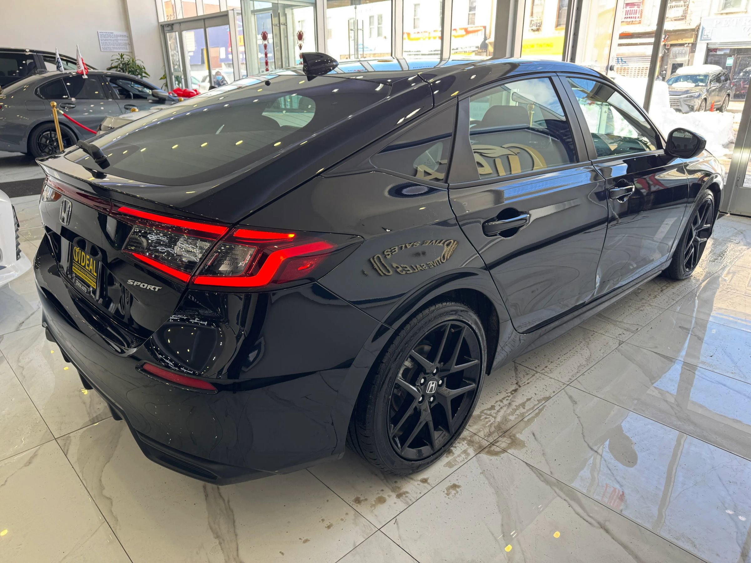 Used 2025 Honda Civic Sport image 6