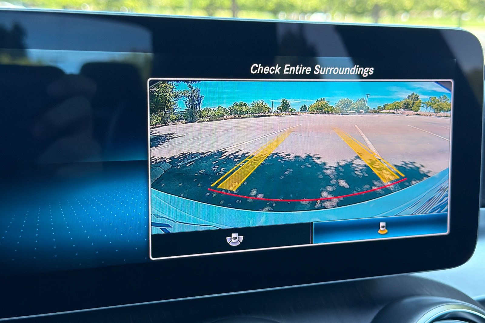 Used 2020 Mercedes-Benz C 300 Sedan image 25