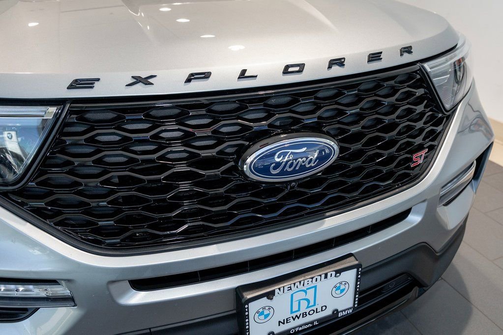 Used 2023 Ford Explorer ST w/ Equipment Group 401A image 7