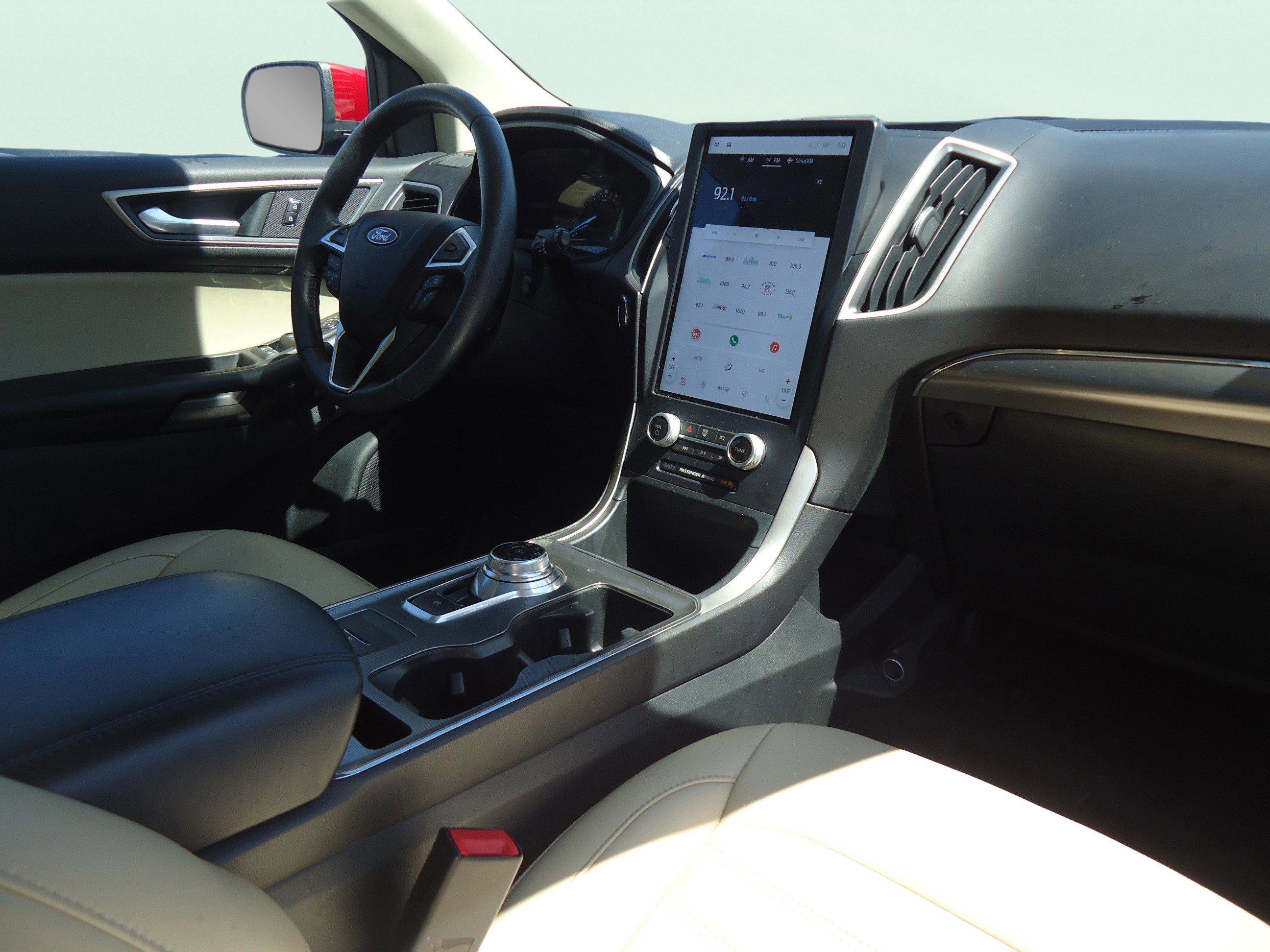 Used 2022 Ford Edge SEL w/ Convenience Package image 26