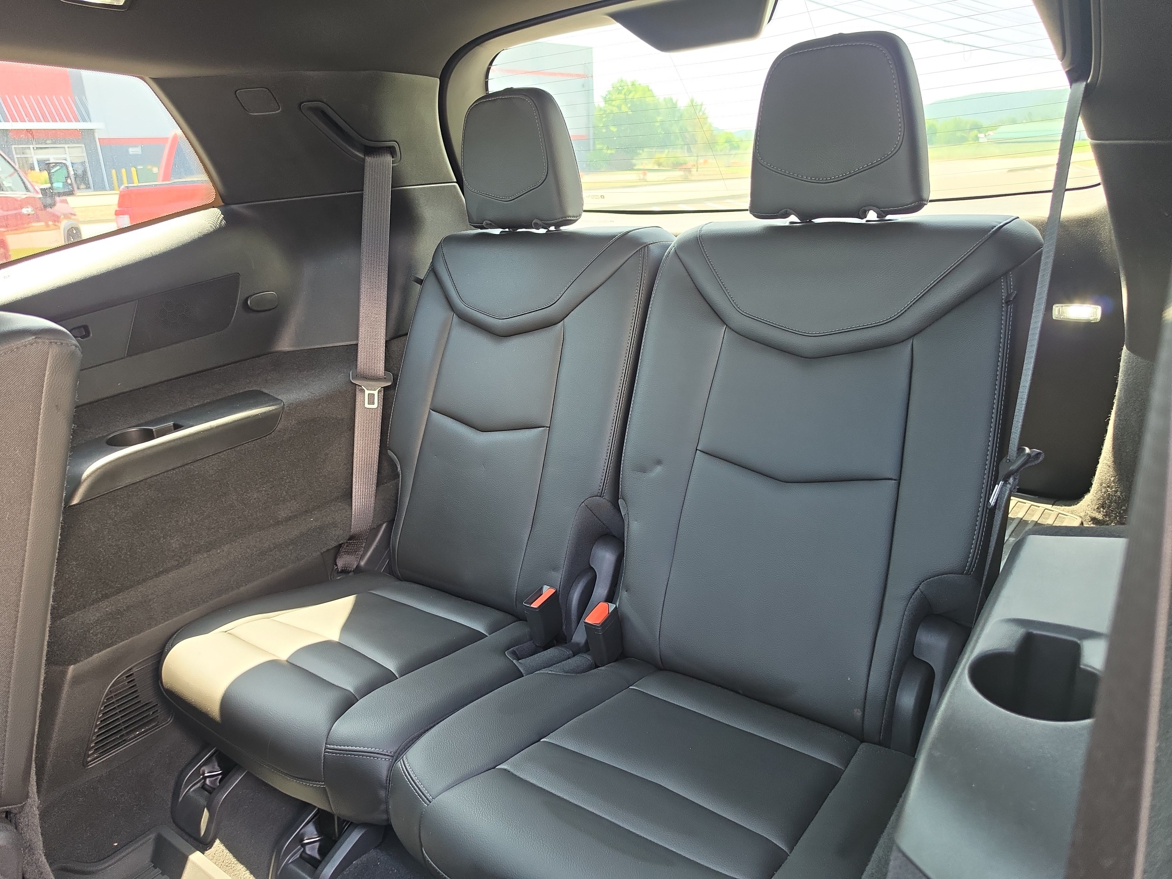 Used 2024 Cadillac XT6 Luxury w/ LPO, Floor Liner Package AWD/4WD image 15