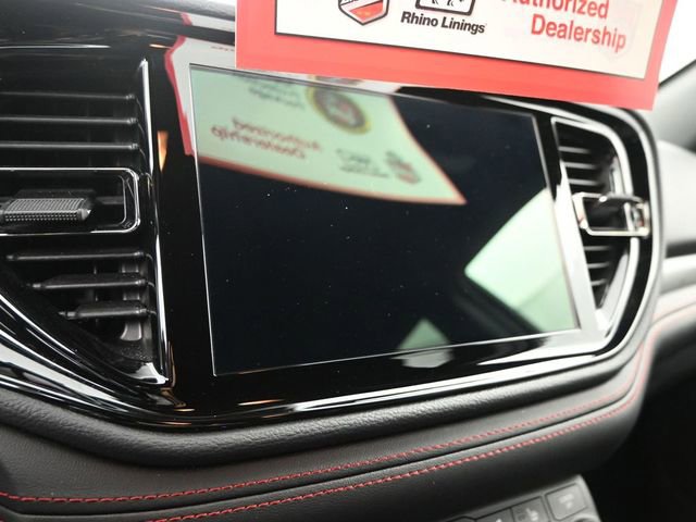 Used 2024 Dodge Durango GT image 34