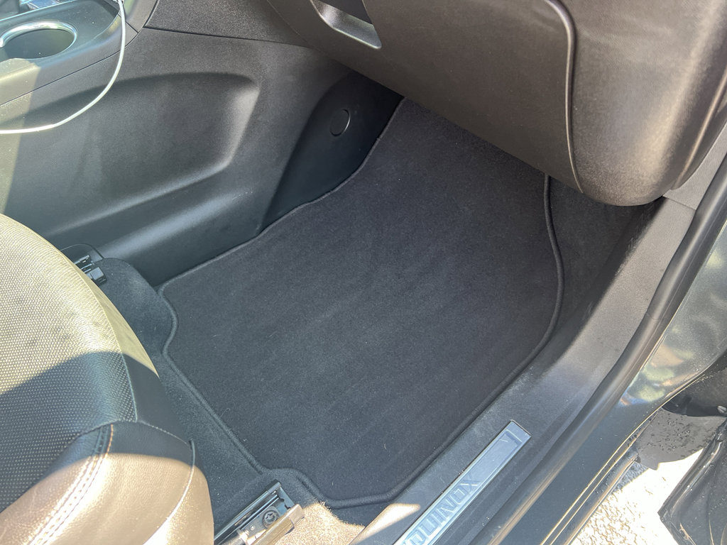 Used 2021 Chevrolet Equinox Premier image 23