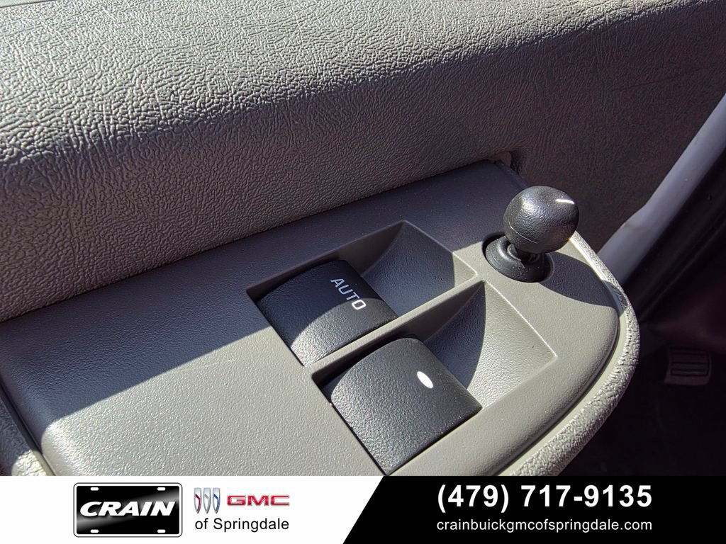 Used 2024 Chevrolet Express 3500 w/ Driver Convenience Package RWD image 12