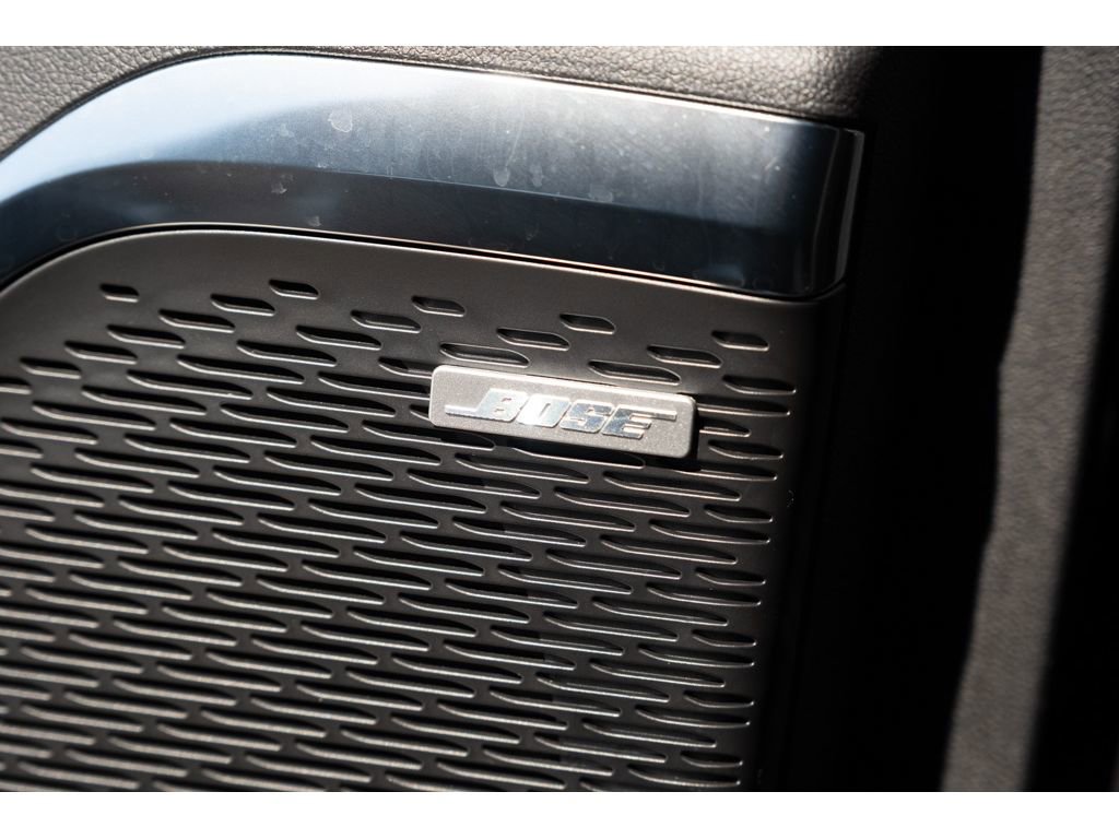 Used 2025 GMC Acadia Denali image 30