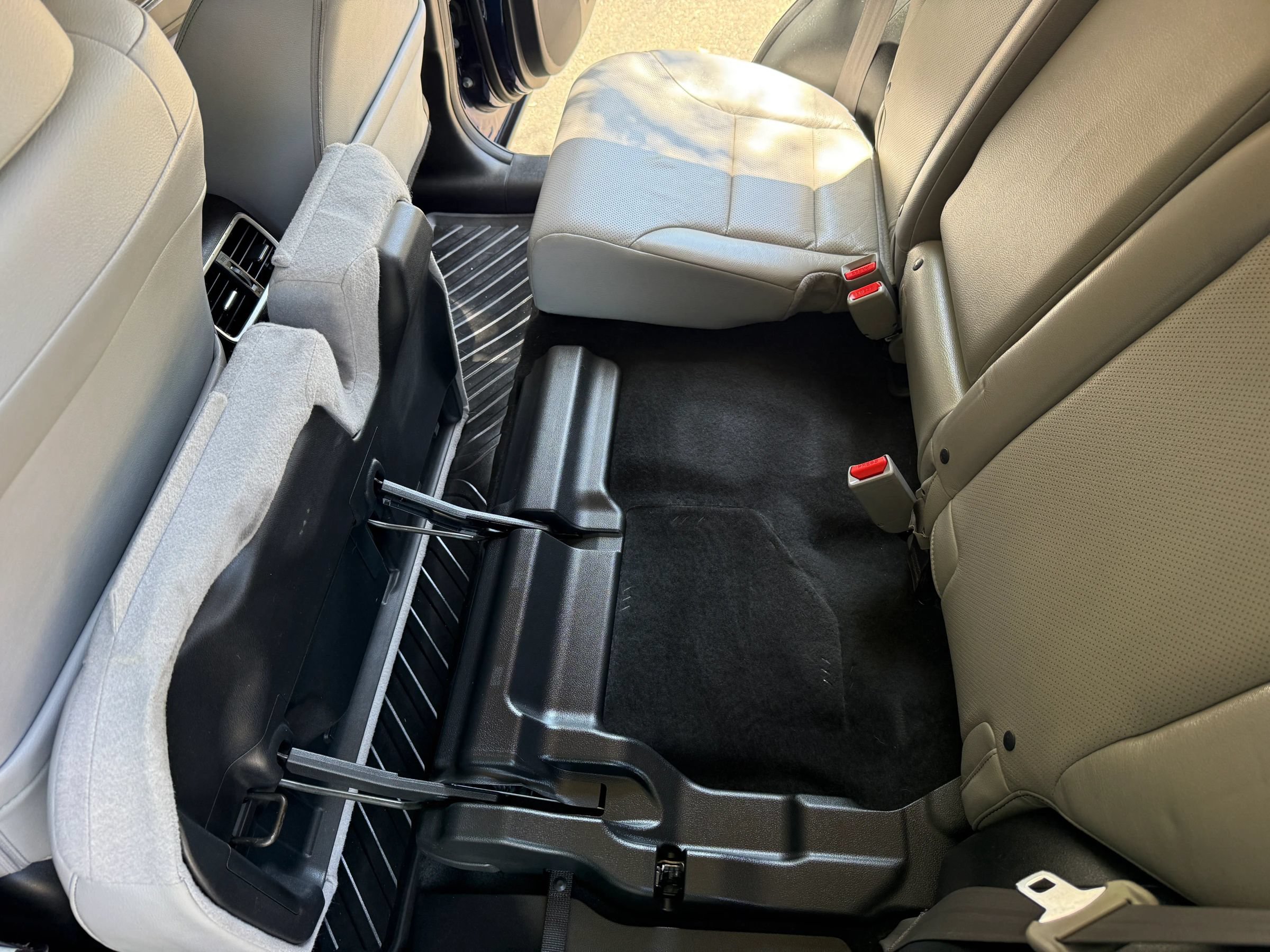 Used 2015 Honda CR-V Touring image 22