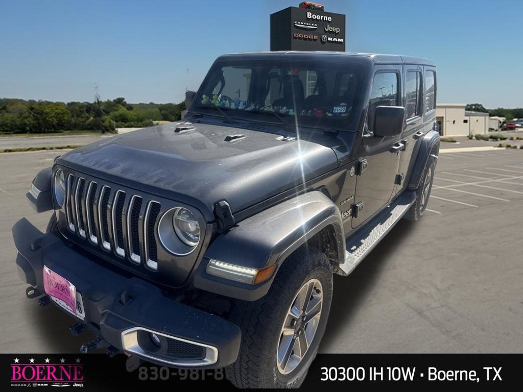 Used 2018 Jeep Wrangler Unlimited Sahara AWD/4WD image 4