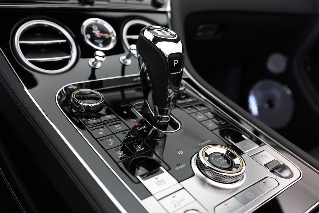 Used 2025 Bentley Continental GTC image 32
