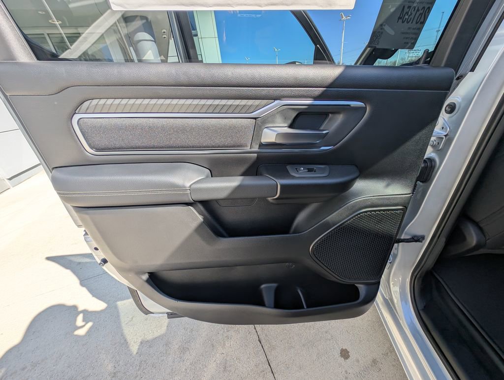 New 2026 RAM 1500 4x4 Crew Cab image 43