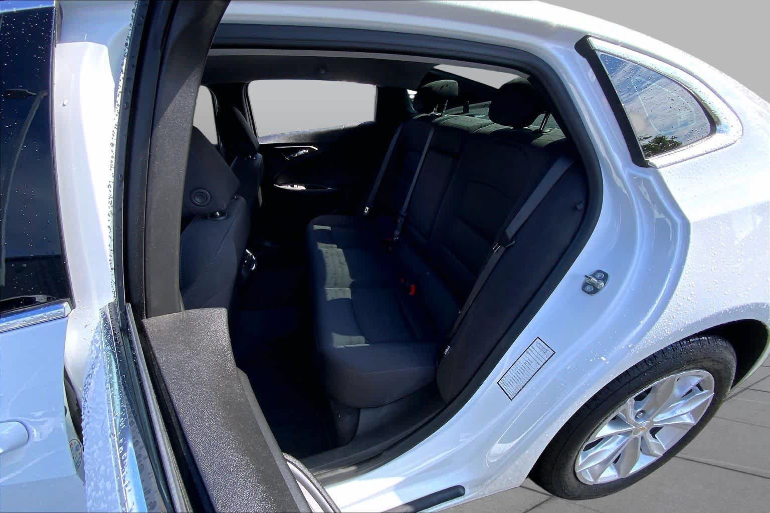 Used 2024 Chevrolet Malibu LT FWD image 21
