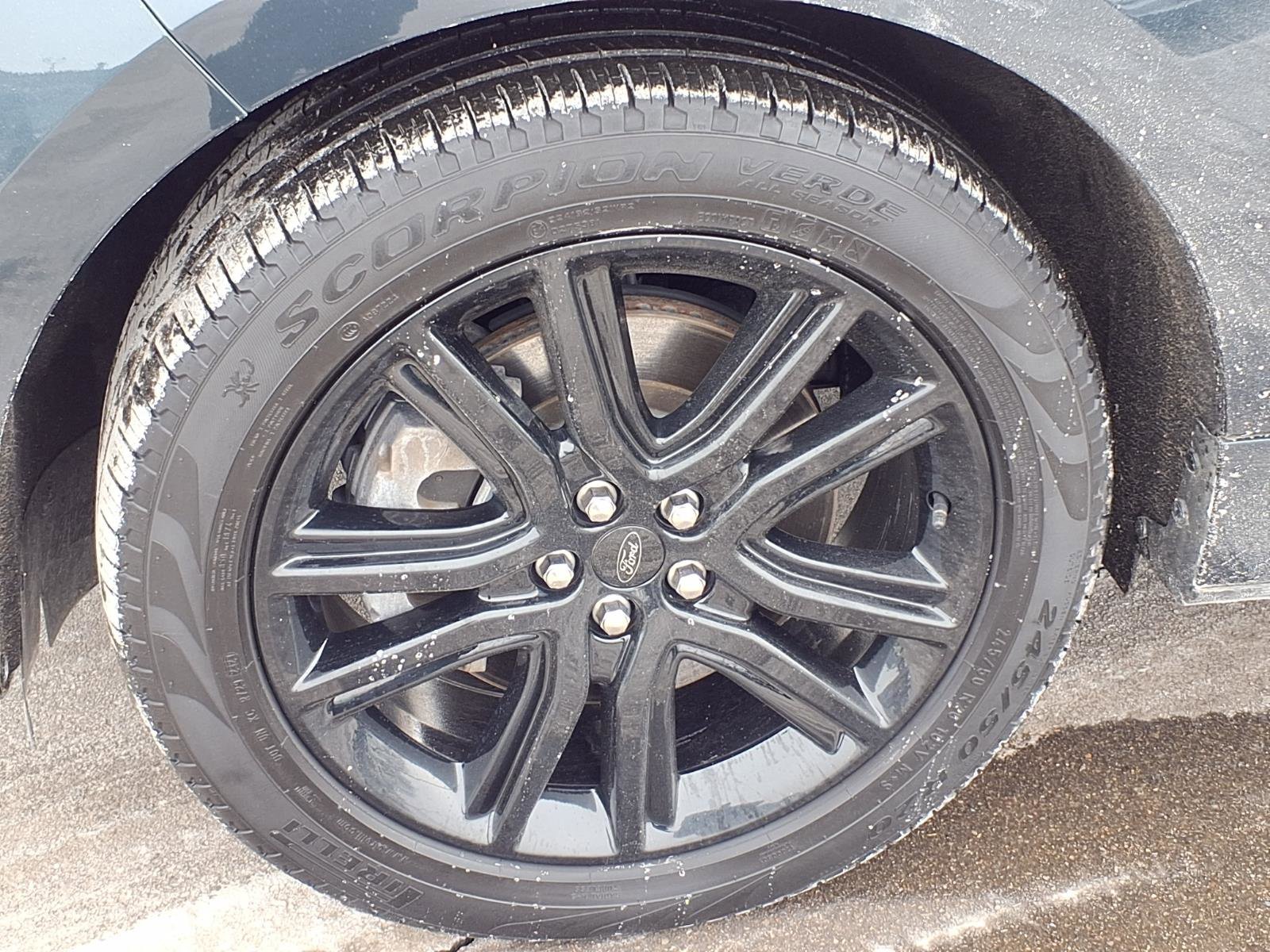 Used 2024 Ford Edge ST-Line image 24