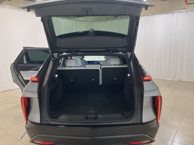 Used 2024 Cadillac Lyriq Sport image 22