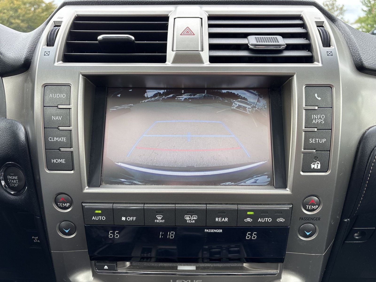 Used 2018 Lexus GX 460 Premium w/ Premium Package AWD/4WD image 19