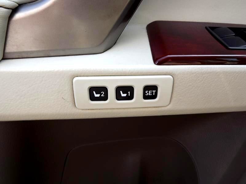 Used 2013 Lexus GX 460 image 11