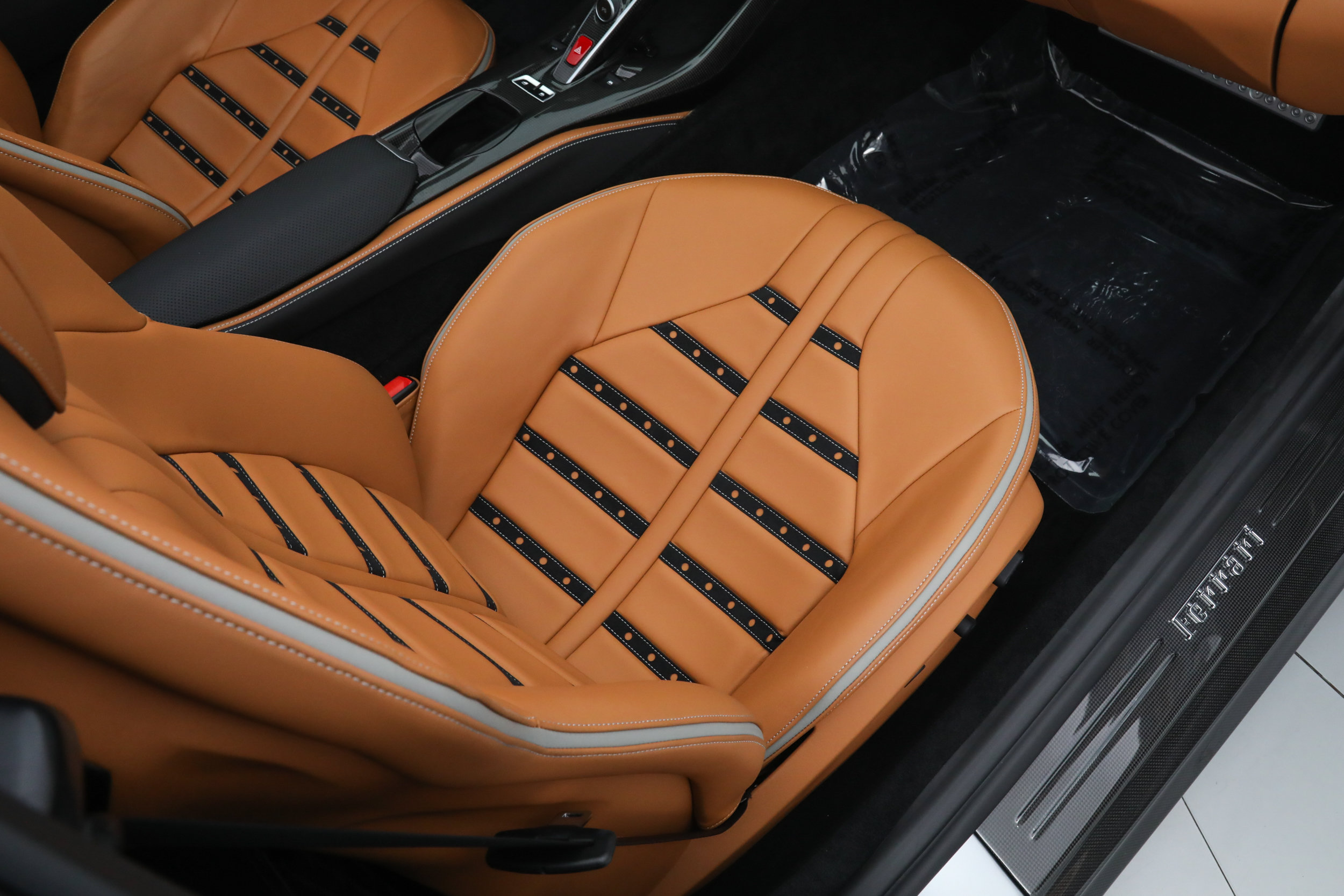 Certified 2023 Ferrari 812 GTS RWD image 24