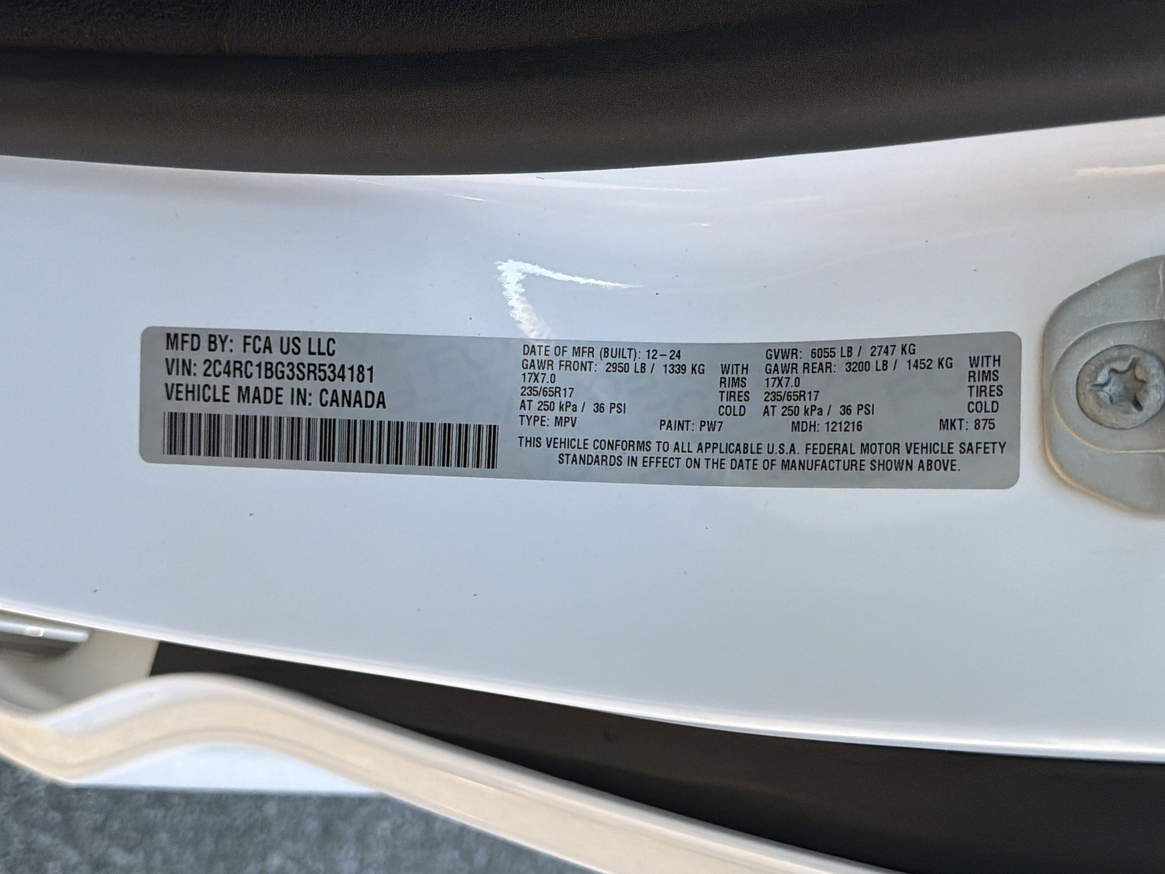 Used 2025 Chrysler Pacifica Select image 34