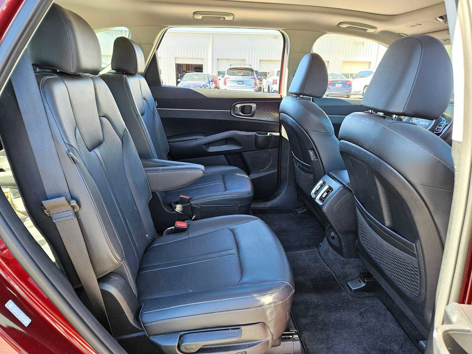 Certified 2024 Kia Sorento EX w/ Panoramic Sunroof Package image 19