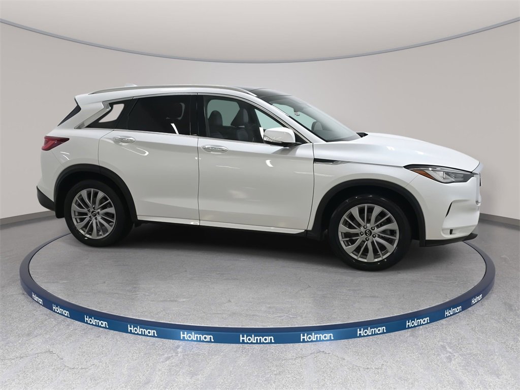 Certified 2023 INFINITI QX50 Luxe image 4