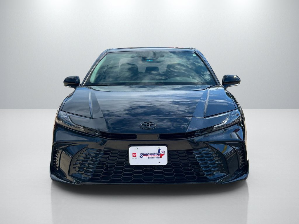 Used 2026 Toyota Camry XSE AWD/4WD image 2