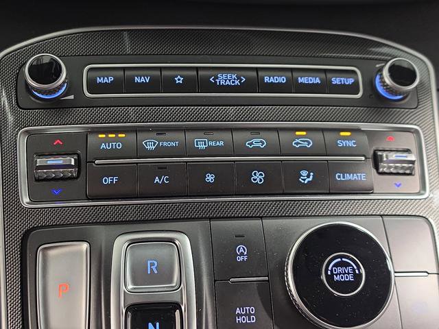 Certified 2023 Hyundai Santa Fe SEL image 29