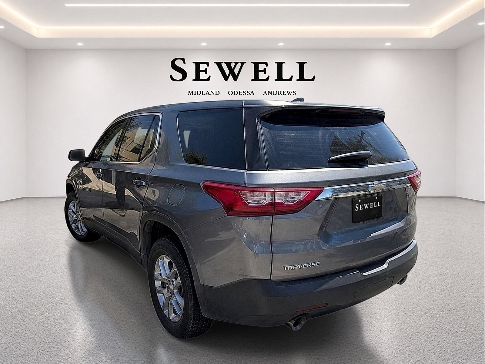 Used 2020 Chevrolet Traverse LS FWD image 4