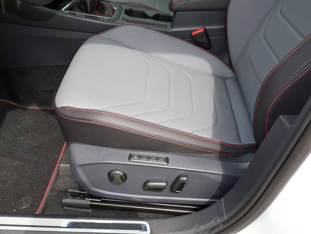 New 2026 Volkswagen Jetta GLI Autobahn FWD image 10