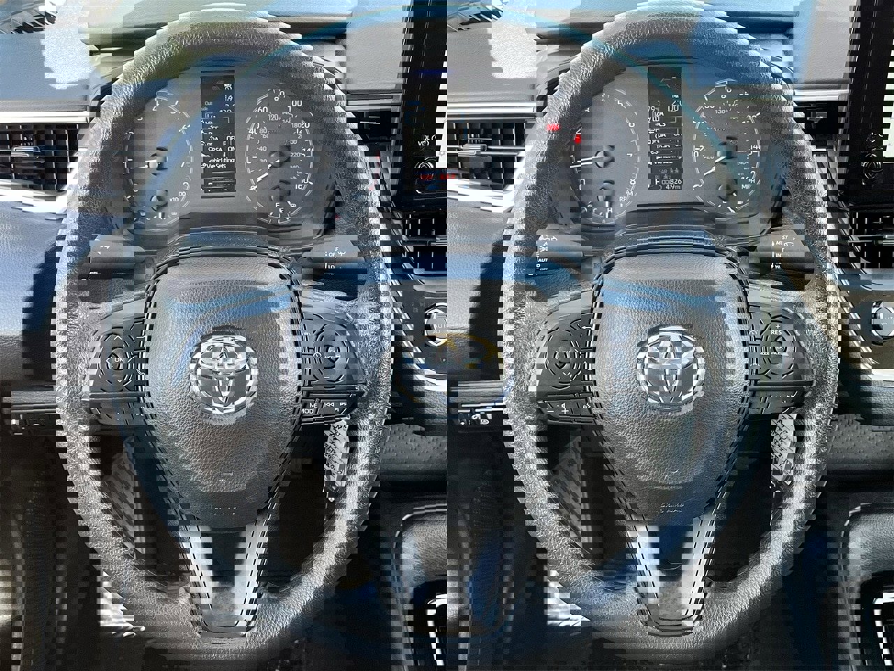 Used 2024 Toyota Corolla LE image 11