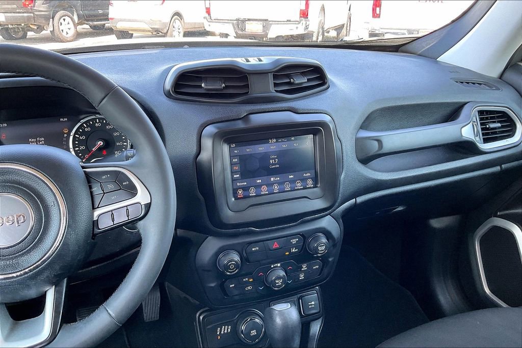 Used 2021 Jeep Renegade Latitude image 9