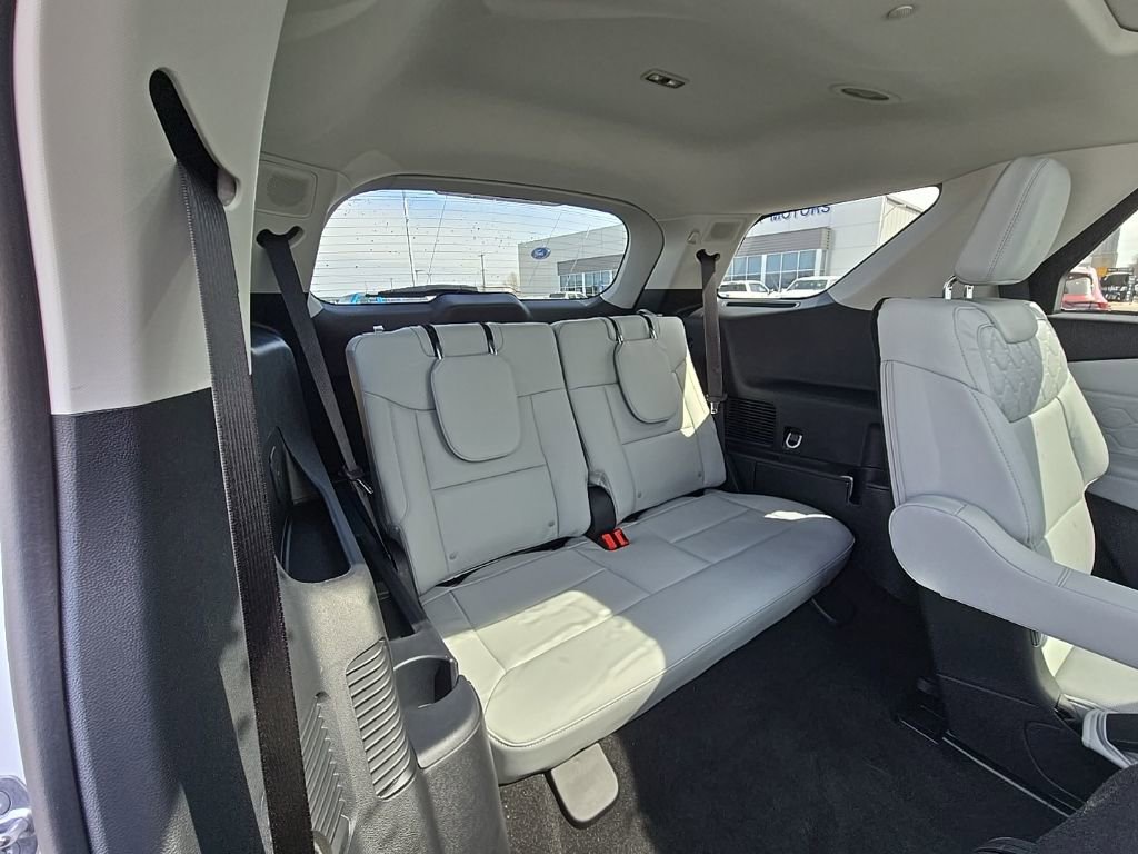 New 2026 Ford Explorer Platinum w/ LUX Leather Package image 43