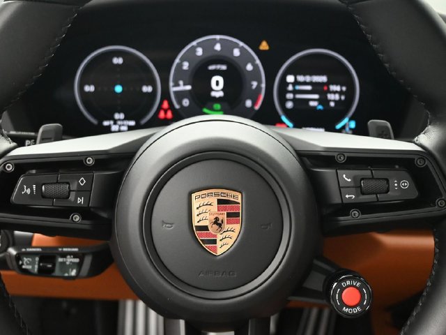 New 2025 Porsche 911 Carrera 4 GTS AWD/4WD image 24