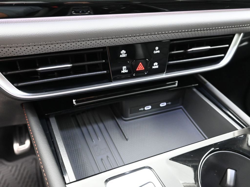 New 2025 Volkswagen Atlas Peak Edition SE image 21