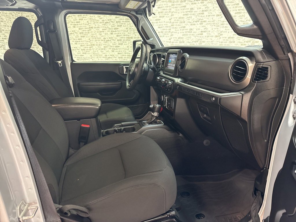 Used 2023 Jeep Wrangler Willys image 11