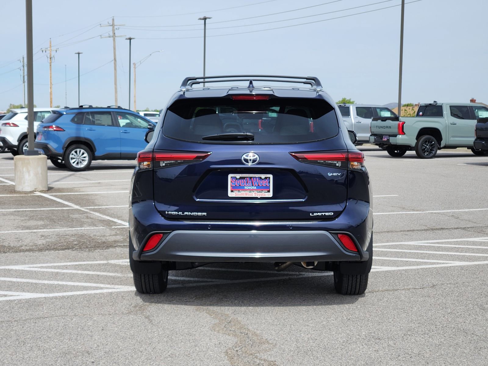 New 2026 Toyota Highlander Limited image 8